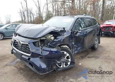 2022 Toyota Highlander Xle z USA, uszkodzony, nr VIN 5TDGZRBH0NS223798